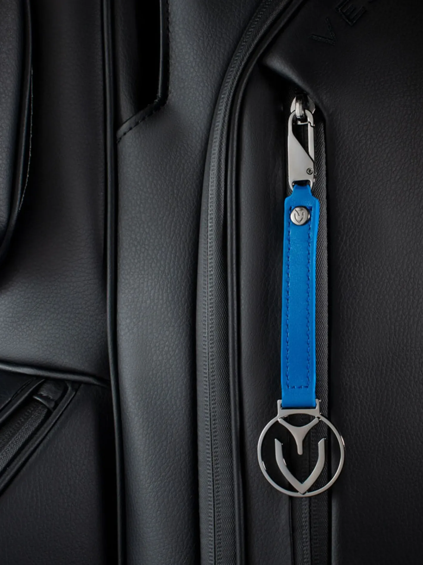 Vessel Medallion Logo Pull